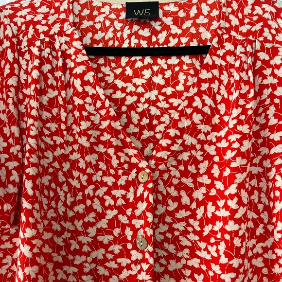 Floral Blouse in a silky material - Picture 3 of 3